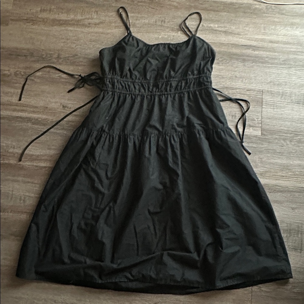 Elegant Black Sleeveless Dress